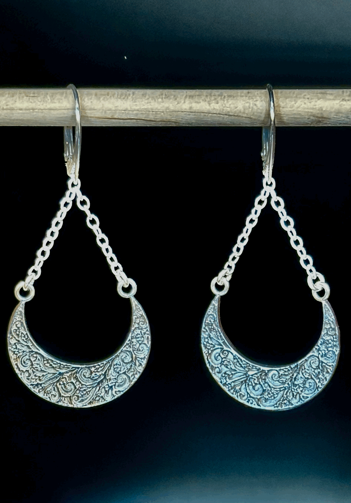 Crescent Moon textured earrings